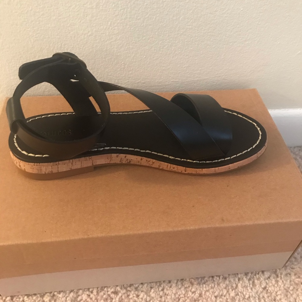 Black leather sandals